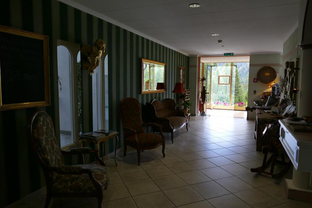 Apartments Castle Goms Dış mekan fotoğraf
